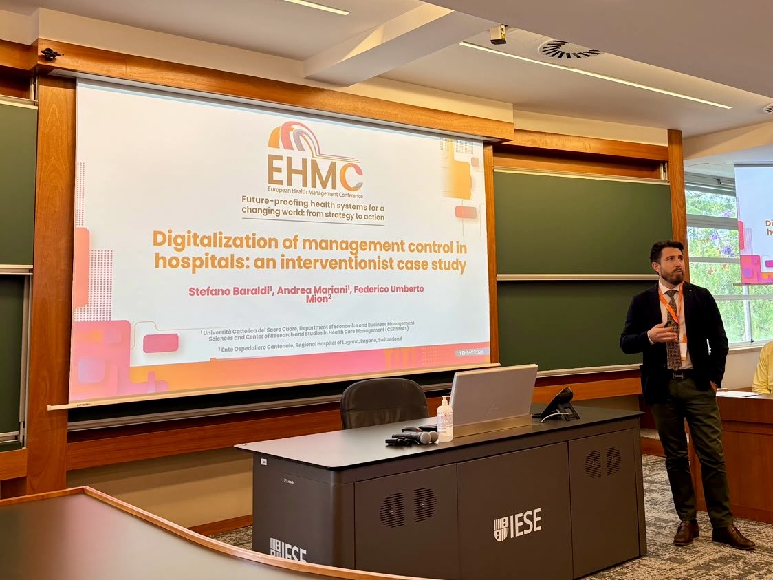 Federico Umberto Mion presenting research on the digitalization of management control at IESE Business School