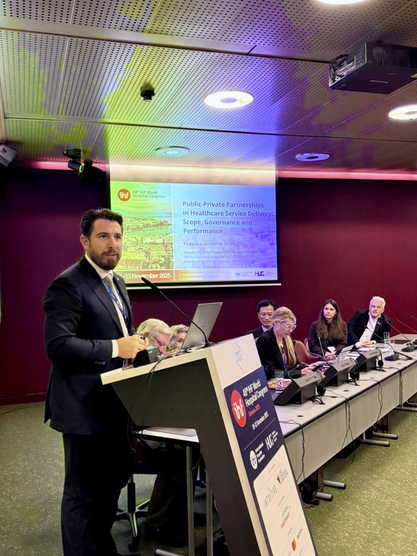 Federico Umberto Mion presenting his research on public-private partnerships at the World Hospital Congress