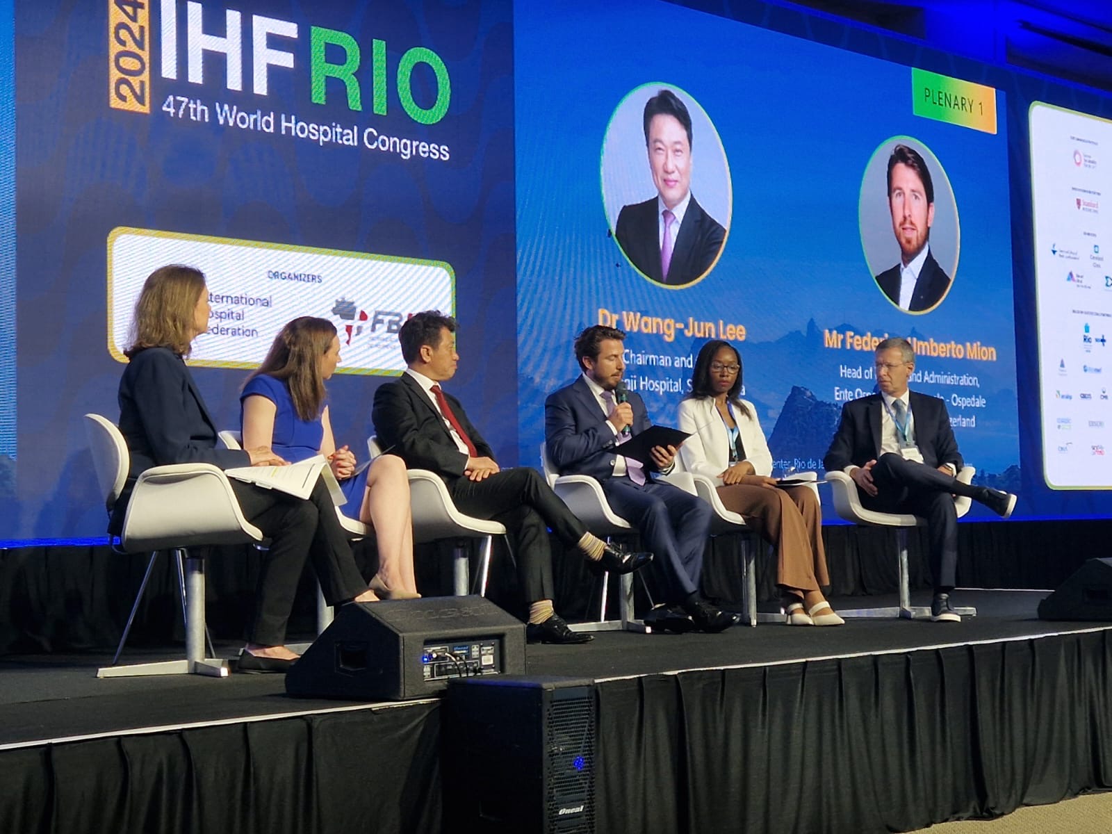 Federico Umberto Mion speaking during a plenary panel at the 2024 World Hospital Congress in Rio de Janeiro